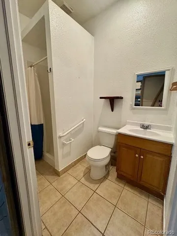 a view of a room with an empty space