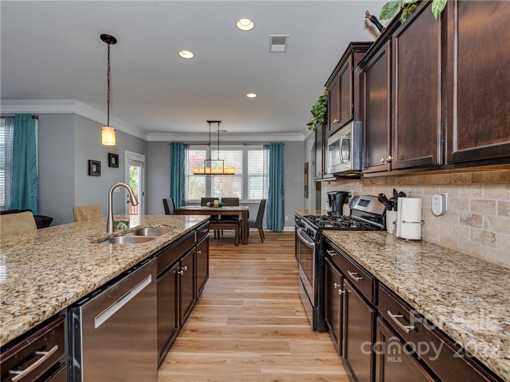 15732 Foreleigh Road Huntersville, NC 28078 - Photo 9 of 39 Gallery Image 9