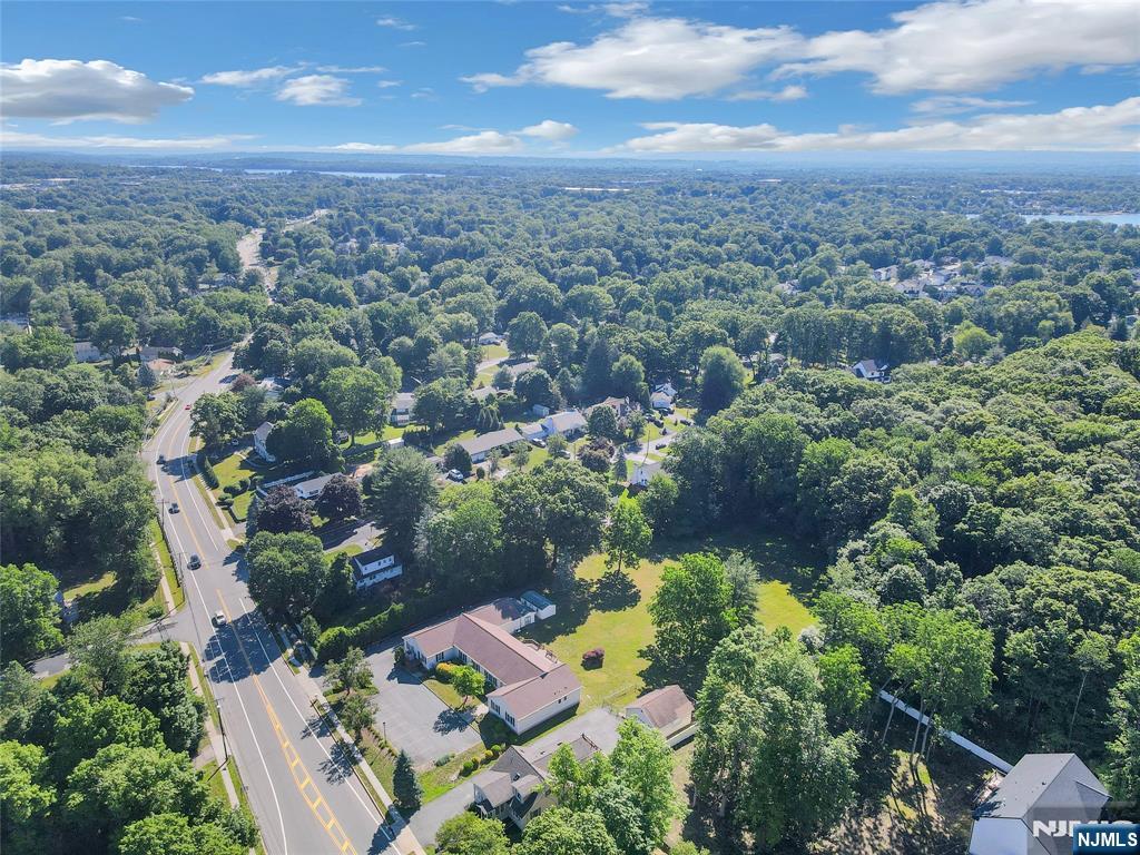 1093 Littleton Road Parsippany, NJ 07054 - Photo 7 of 50
