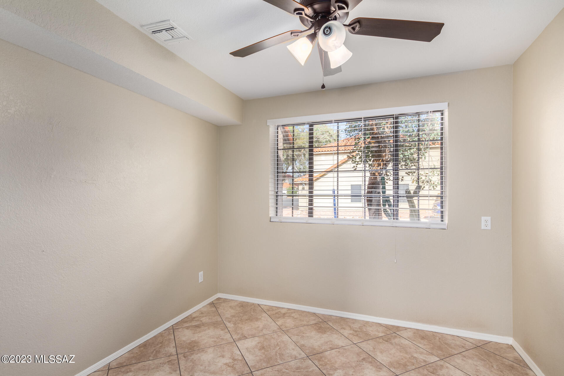 4749 West Lessing Lane Tucson, AZ 85742 - Photo 14 of 30