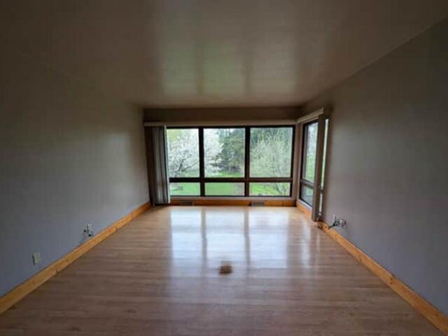 601 South Ridge Lane Grand Chute, WI 54914 - Photo 3 of 11 3