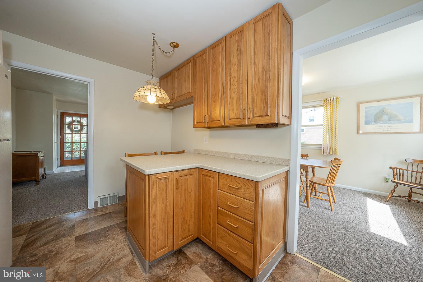 655 Crestwood Road Wayne, PA 19087 - Photo 23 of 41 Kitchen