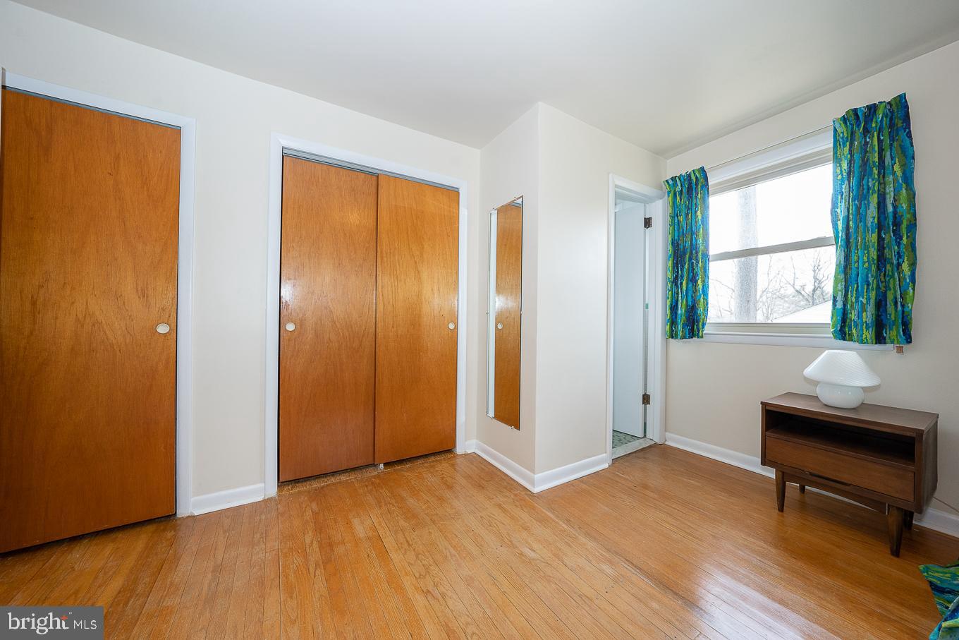 655 Crestwood Road Wayne, PA 19087 - Photo 31 of 41 MBR double closet & Bath