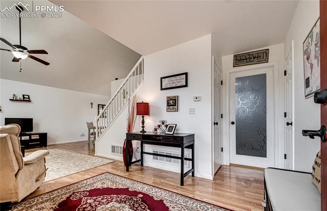 340884 Prairie Loop Elizabeth, CO 80107 - Photo 4 of 30 Gallery Image 4