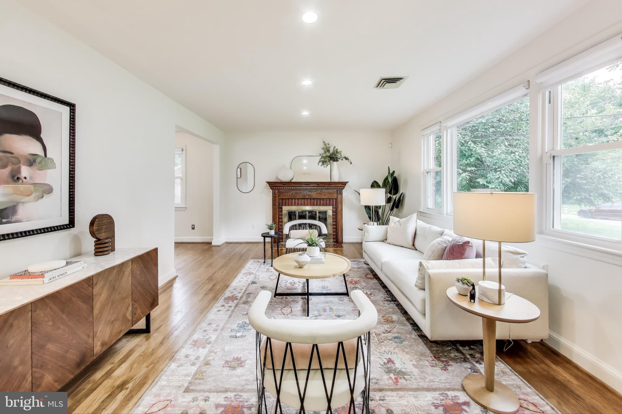 8915 Whitney Street Silver Spring, MD 20901 - Photo 3 of 32 Bright and Sunny Living Room