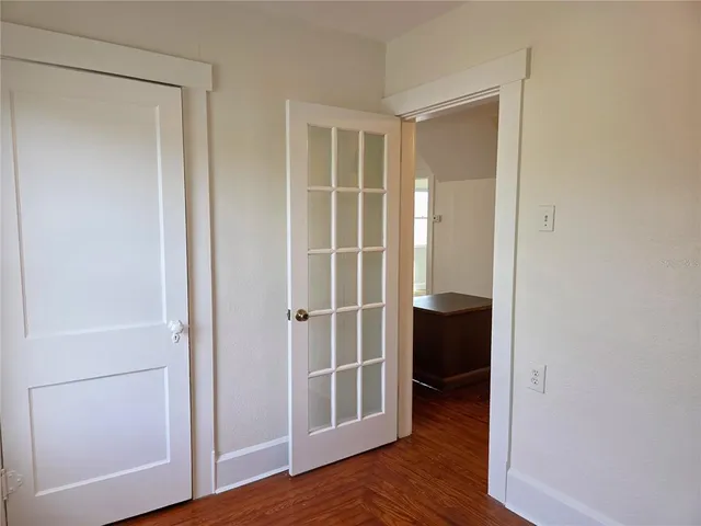 $2,100 | 2808 56th Street South, Unit UPPR, Gulfport, FL 33707