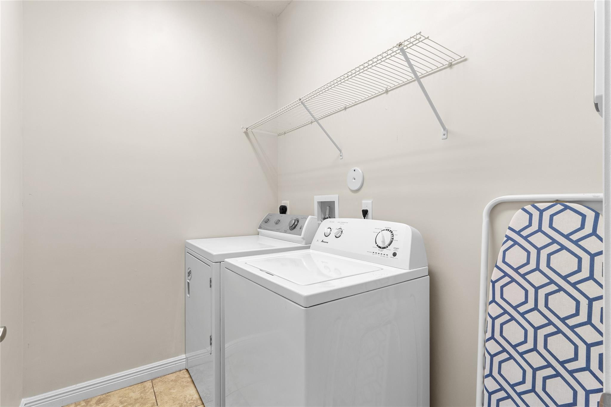 6918 Long Pine Circle Coconut Creek, FL 33073 - Photo 8 of 19 a utility room with dryer and washer