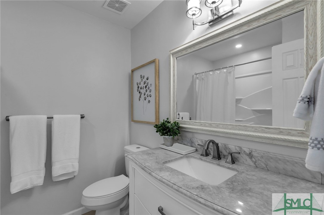 13 Frederick Street Rincon, GA 31326 - Photo 27 of 42 Hall Bath Upstairs
