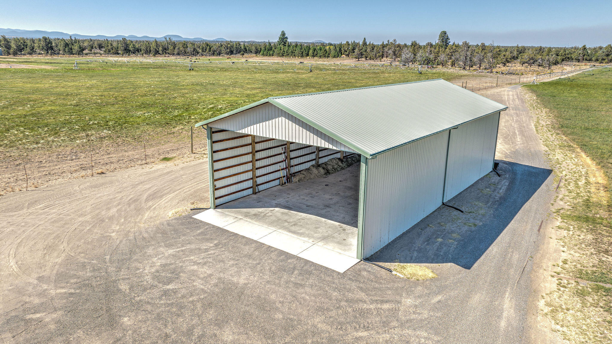 24269 Dodds Road Bend, OR 97701 - Photo 36 of 54 DJI_0399_400_401