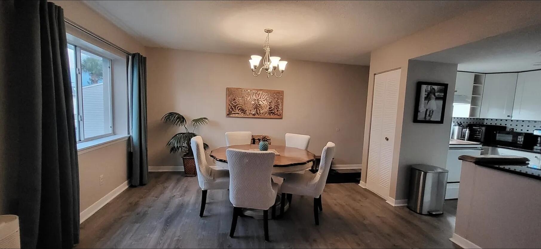 101 Old Ferry Road, Unit 18C Shalimar, FL 32579 - Photo 6 of 9 Dining room