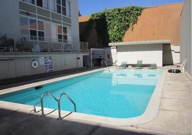 $2,100 | 2655 Edison Street, San Mateo, CA 94403