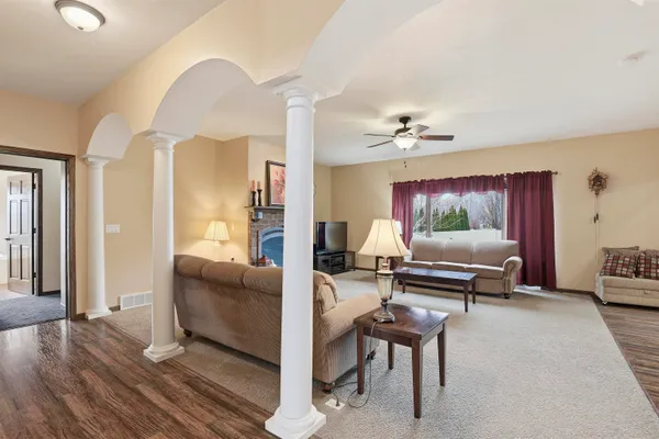 $725,000 | N9005 Blackoak Street, Menasha, WI 54952