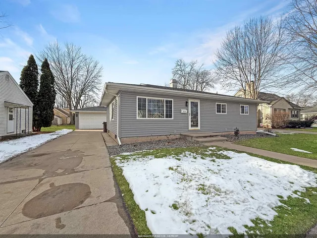 $265,000 | 804 John Street, Menasha, WI 54952