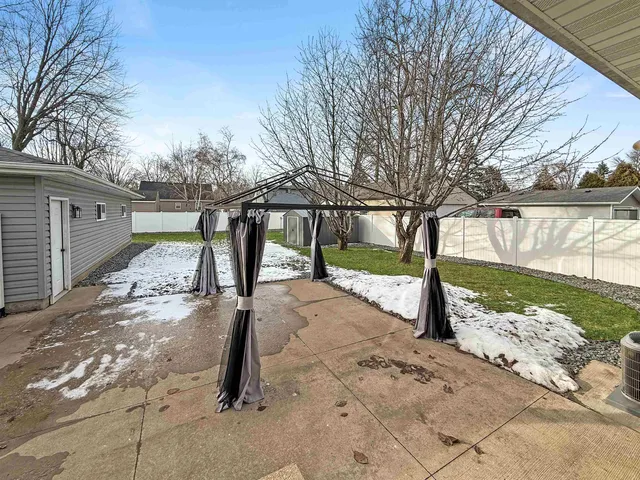 $265,000 | 804 John Street, Menasha, WI 54952