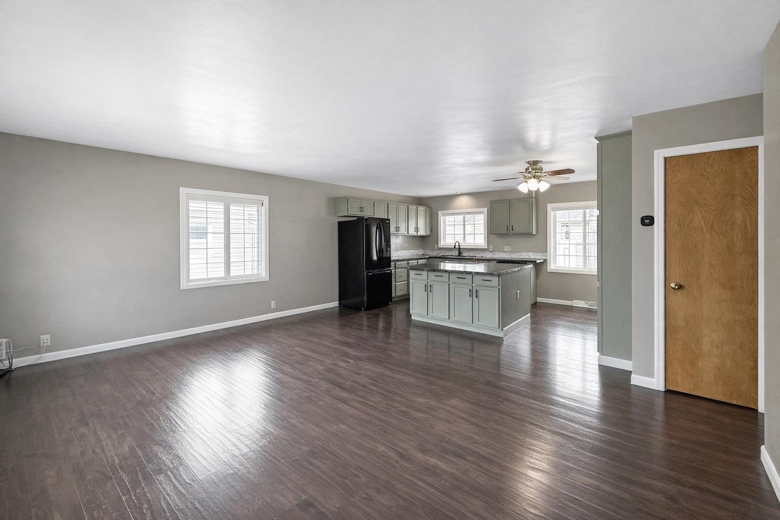 804 John Street Menasha, WI 54952 - Photo 3 of 22