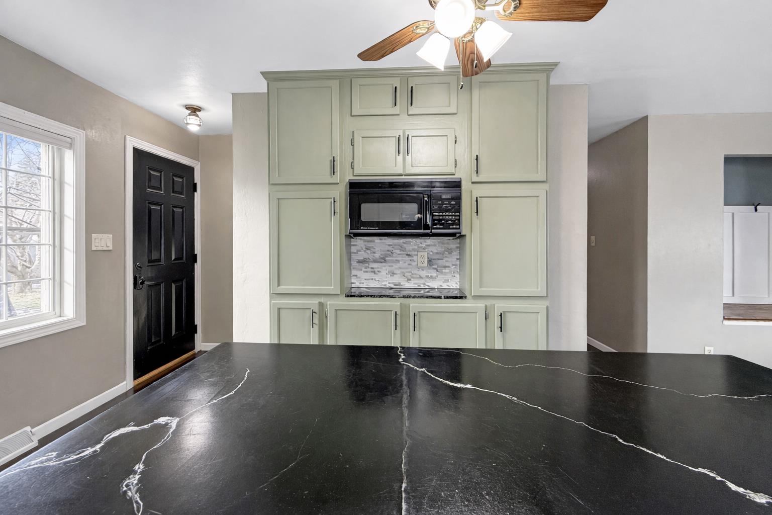 804 John Street Menasha, WI 54952 - Photo 10 of 22