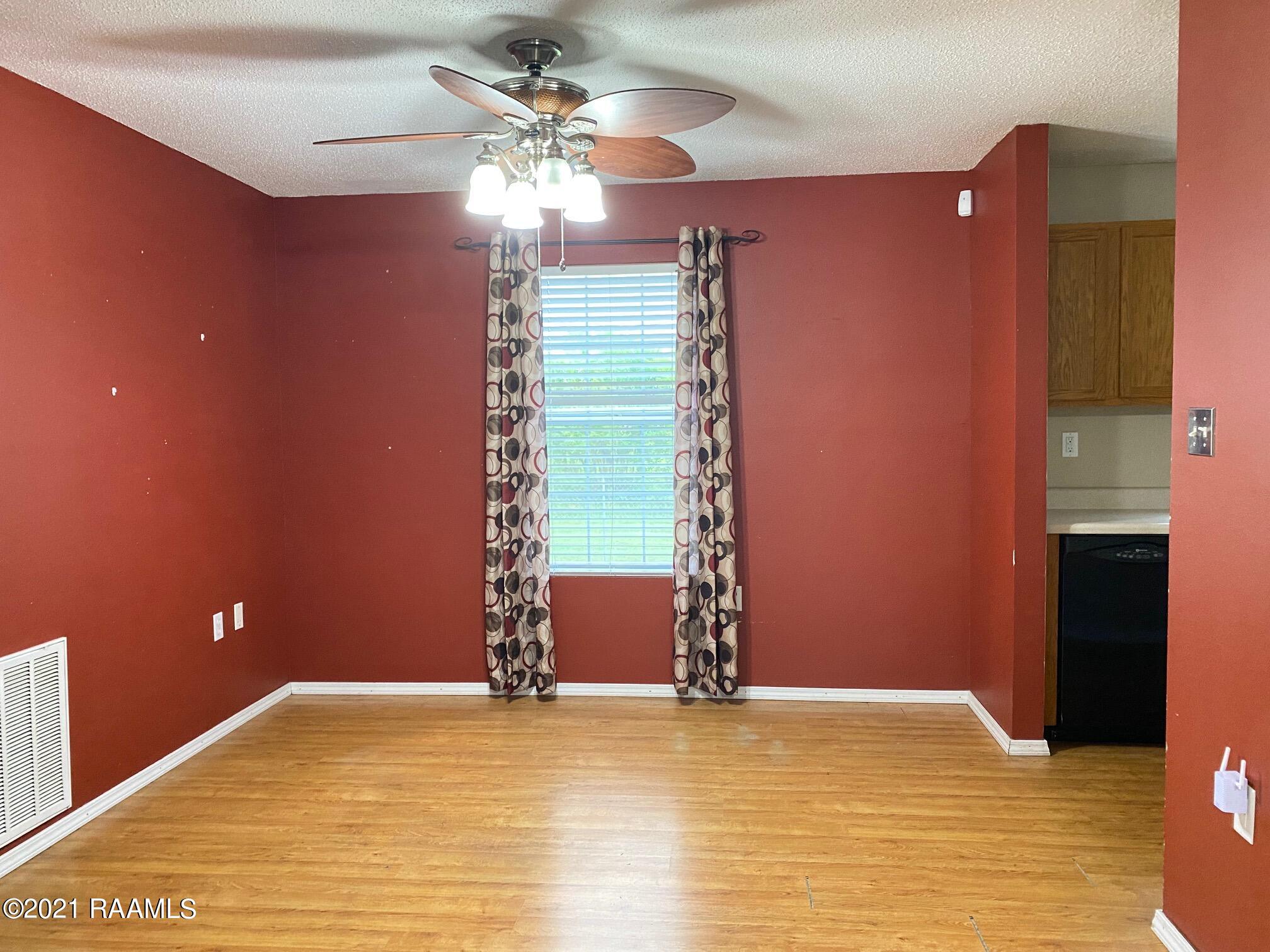 426 Herbert Road Scott, LA 70506 - Photo 5 of 21 Dining Area