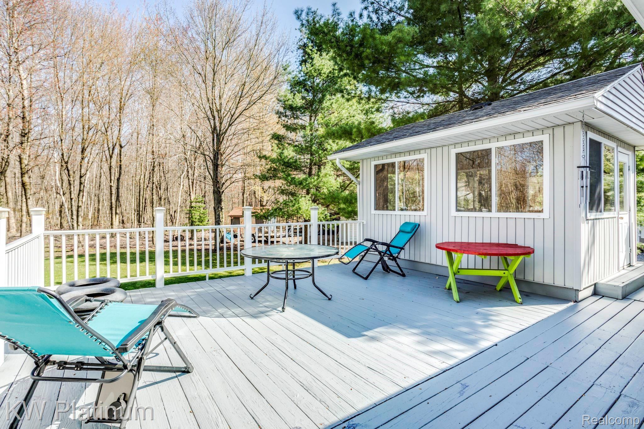 2928 Range Road Port Huron, MI 48060 - Photo 13 of 39 2928 Range Rd-13.jpg