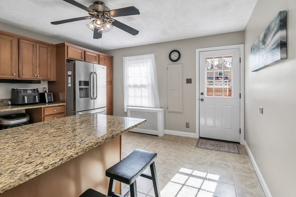 98 Varnum Road Dracut, MA 01826 - Photo 11 of 21 Gallery Image 11