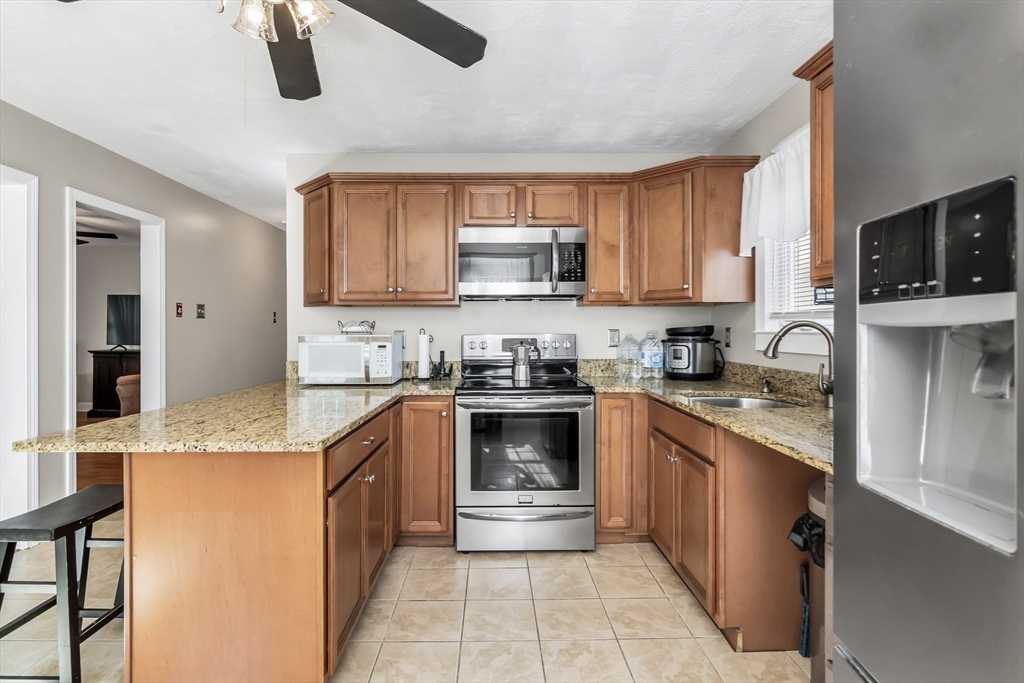 98 Varnum Road Dracut, MA 01826 - Photo 13 of 21 Gallery Image 13