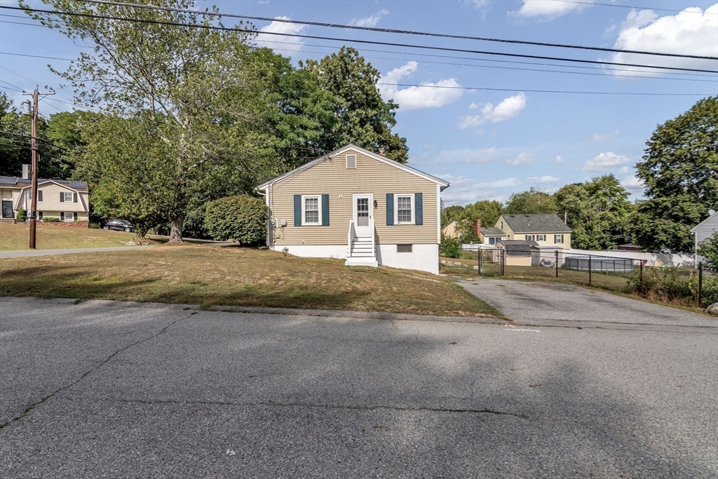 98 Varnum Road Dracut, MA 01826 - Photo 3 of 21 Gallery Image 3