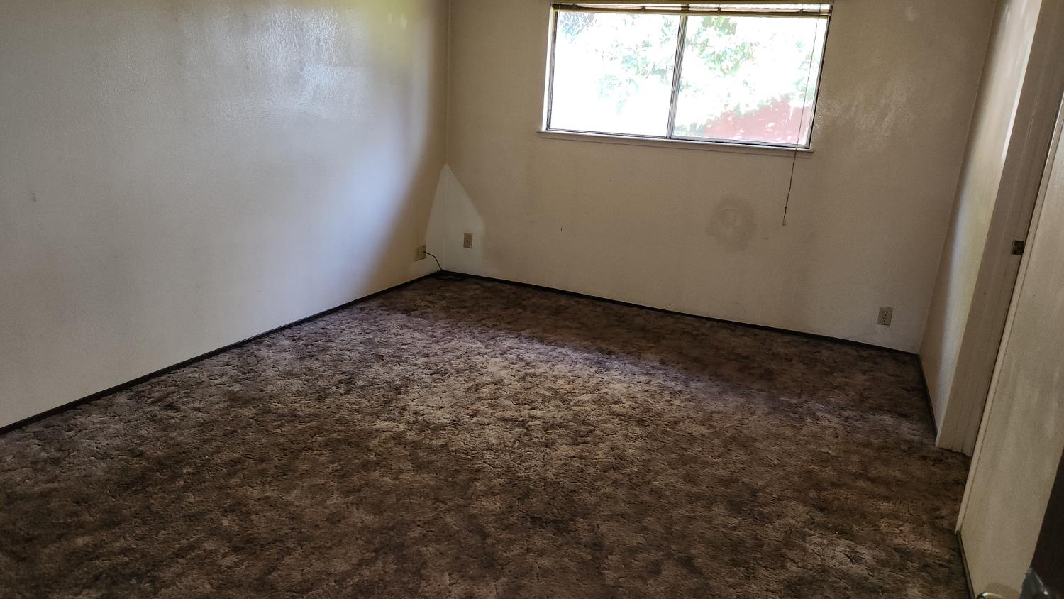 2332 Venus Way Redding, CA 96002 - Photo 15 of 27