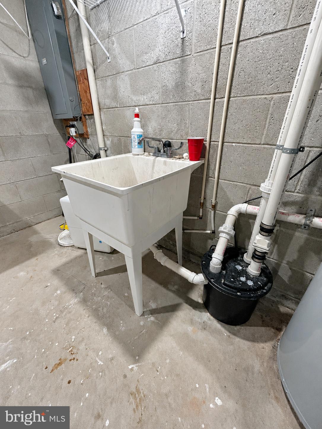 279 Radio Road Elizabethtown, PA 17022 - Photo 17 of 25 Wash Sink in LL Utility Room