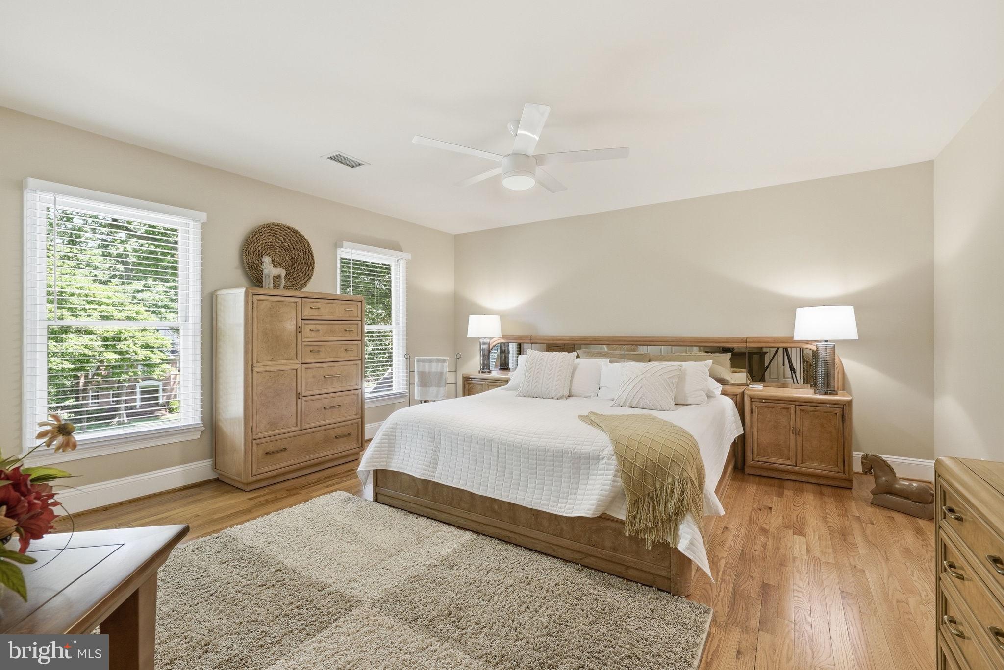 12309 Blair Ridge Road Fairfax, VA 22033 - Photo 49 of 80 LARGE BEDROOM WITH BUDDY BATH