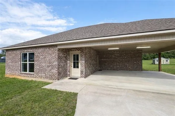 $274,900 | 123 Meadow Lane, Pollock, LA 71467