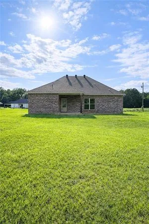 $274,900 | 123 Meadow Lane, Pollock, LA 71467