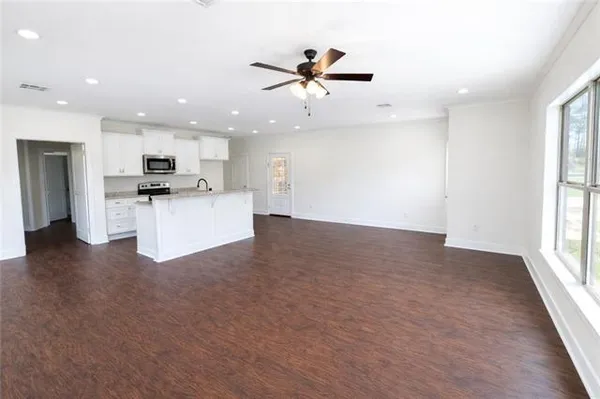 $274,900 | 123 Meadow Lane, Pollock, LA 71467