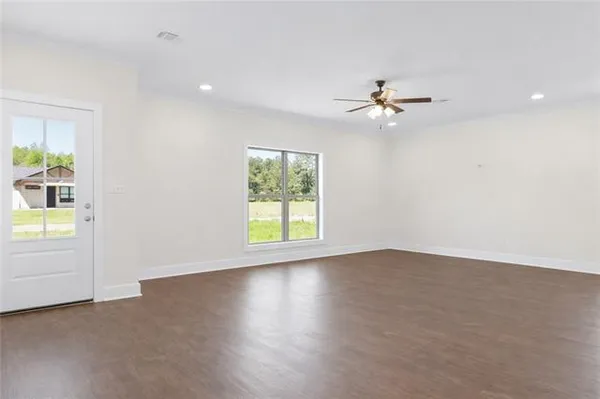 $274,900 | 123 Meadow Lane, Pollock, LA 71467