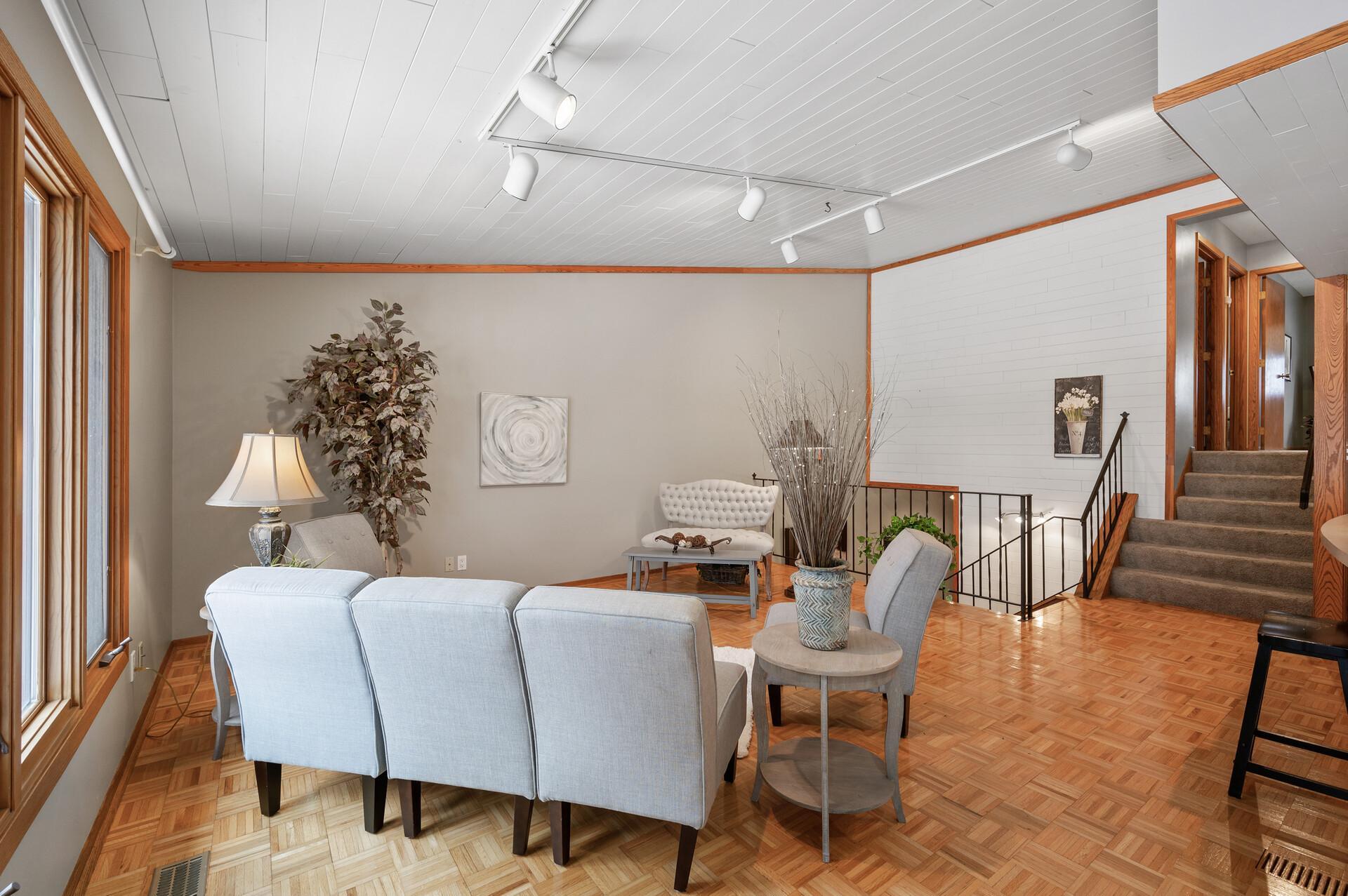 2410 County Rd D West, Unit 2 Roseville, MN 55112 - Photo 13 of 31