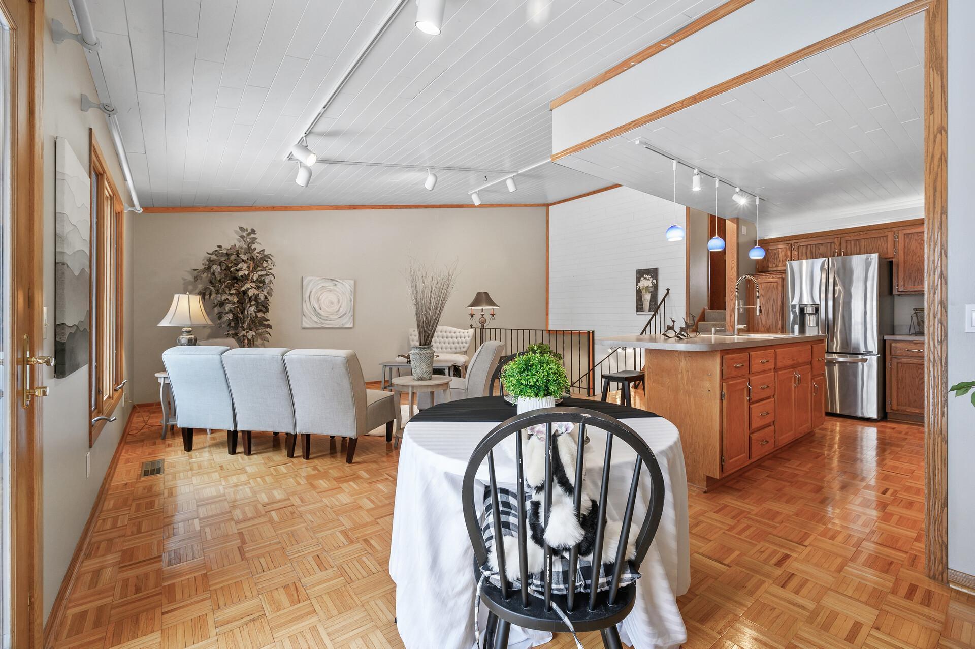 2410 County Rd D West, Unit 2 Roseville, MN 55112 - Photo 16 of 31