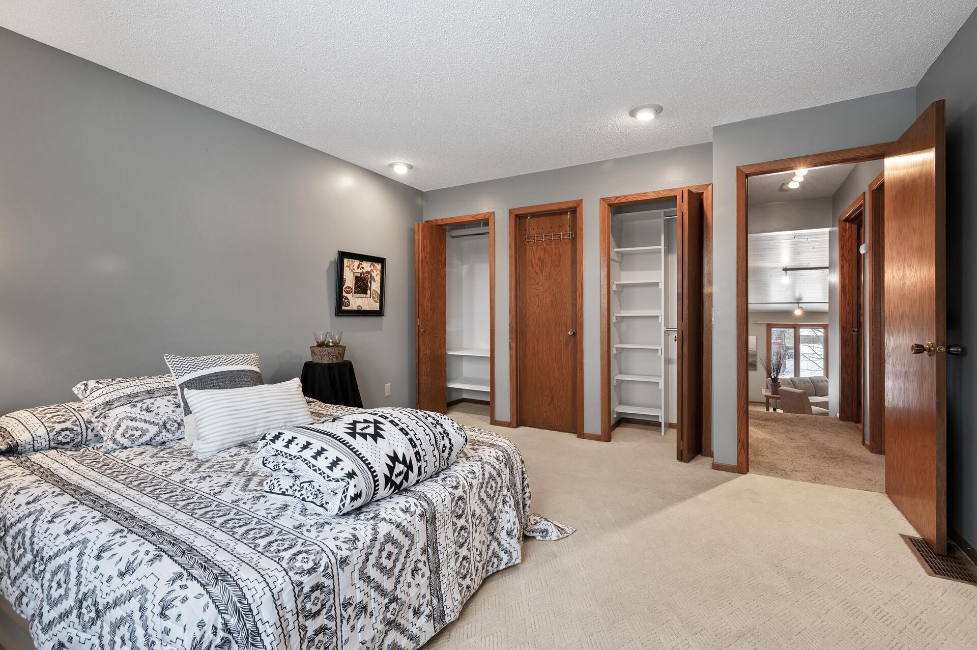2410 County Rd D West, Unit 2 Roseville, MN 55112 - Photo 20 of 31