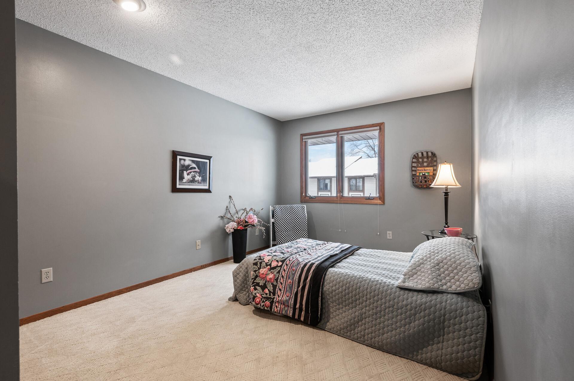 2410 County Rd D West, Unit 2 Roseville, MN 55112 - Photo 22 of 31