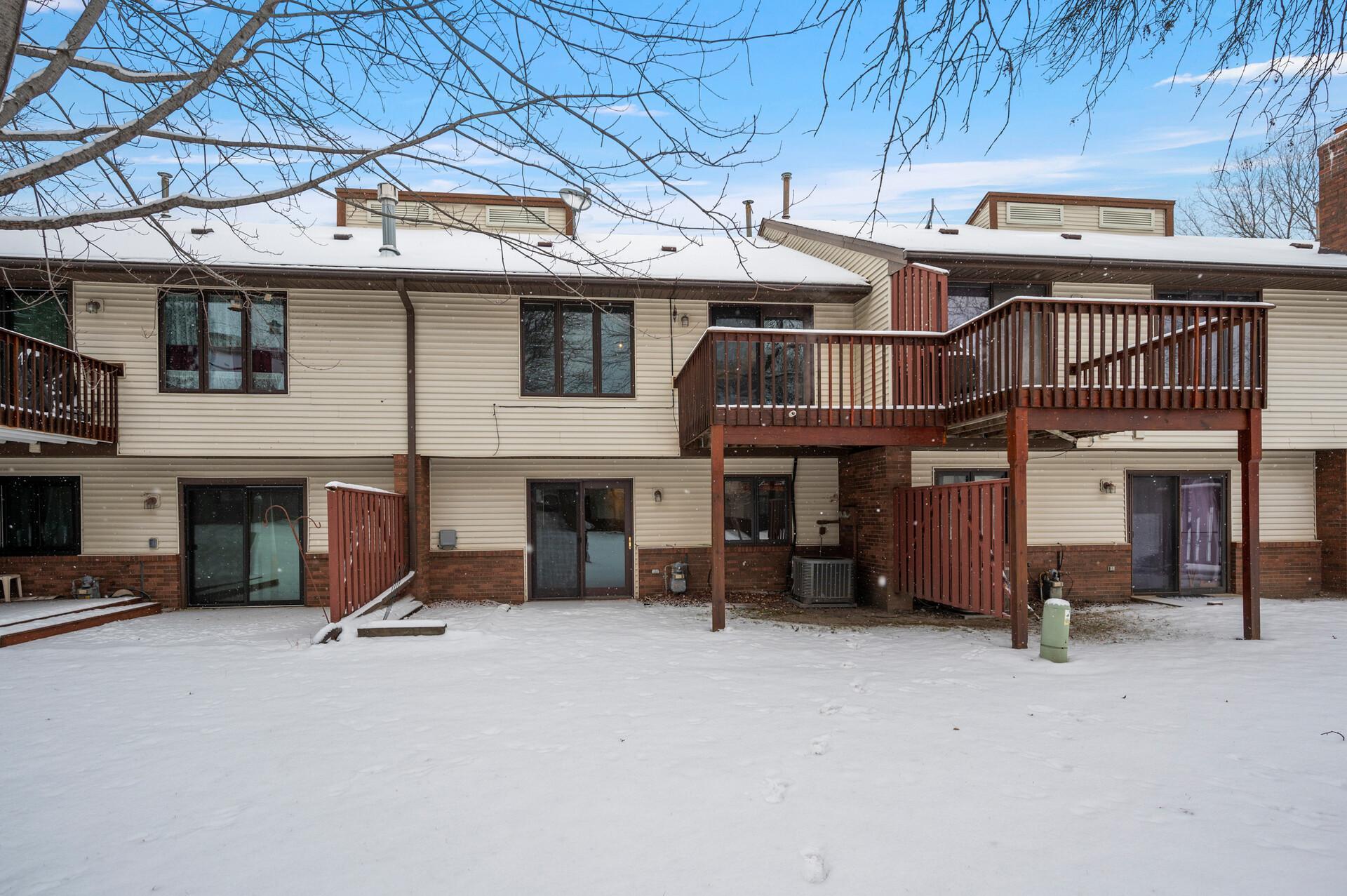 2410 County Rd D West, Unit 2 Roseville, MN 55112 - Photo 31 of 31