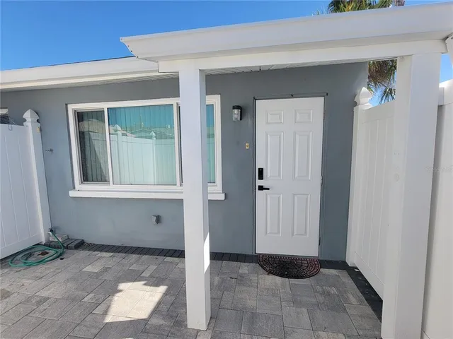 $1,950 | 605 69th Avenue, Unit 1, St. Pete Beach, FL 33706