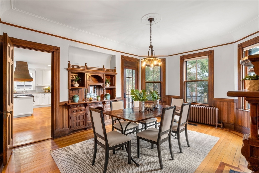 44 Putnam Street Newton, MA 02465 - Photo 7 of 40