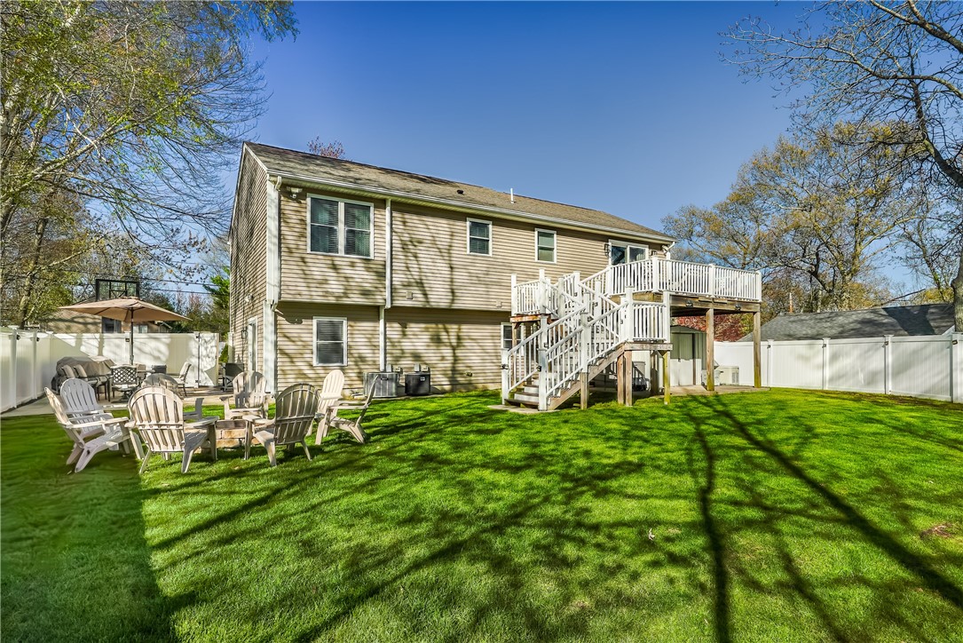 136 Bishop Hill Road Johnston, RI 02919 - Photo 3 of 29