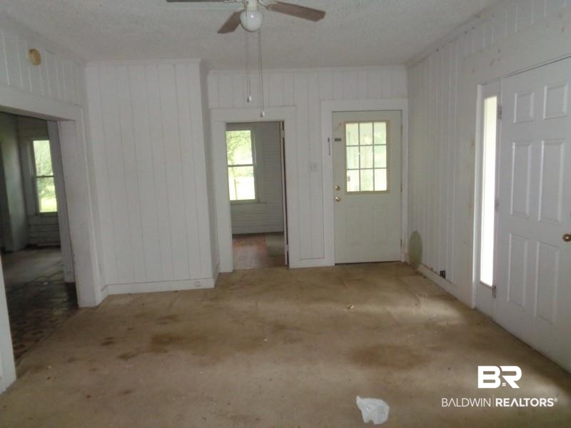 102 Hart Street Brewton, AL 36426 - Photo 11 of 19 Sitting Room