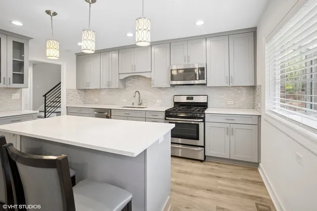 $3,500 | 1459 Olive Street, Palatine, IL 60074