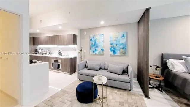 $3,275 | 851 Northeast 1st Avenue, Unit 301, Miami, FL 33132