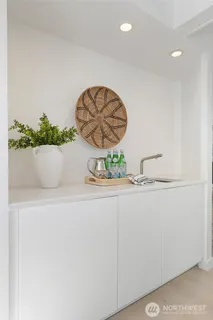 $1,595,000 | 2513 225th Place Northeast, Sammamish, WA 98074