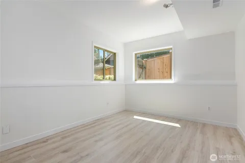 $1,595,000 | 2513 225th Place Northeast, Sammamish, WA 98074