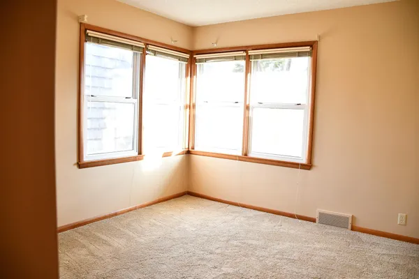 $559,900 | 1206 South Shore Drive, Worthington, MN 56187