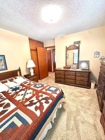 $579,000 | 1206 South Shore Drive, Worthington, MN 56187