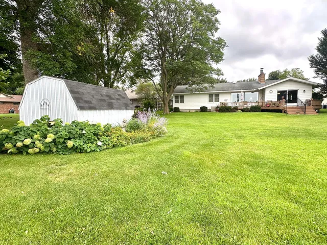 $579,000 | 1206 South Shore Drive, Worthington, MN 56187