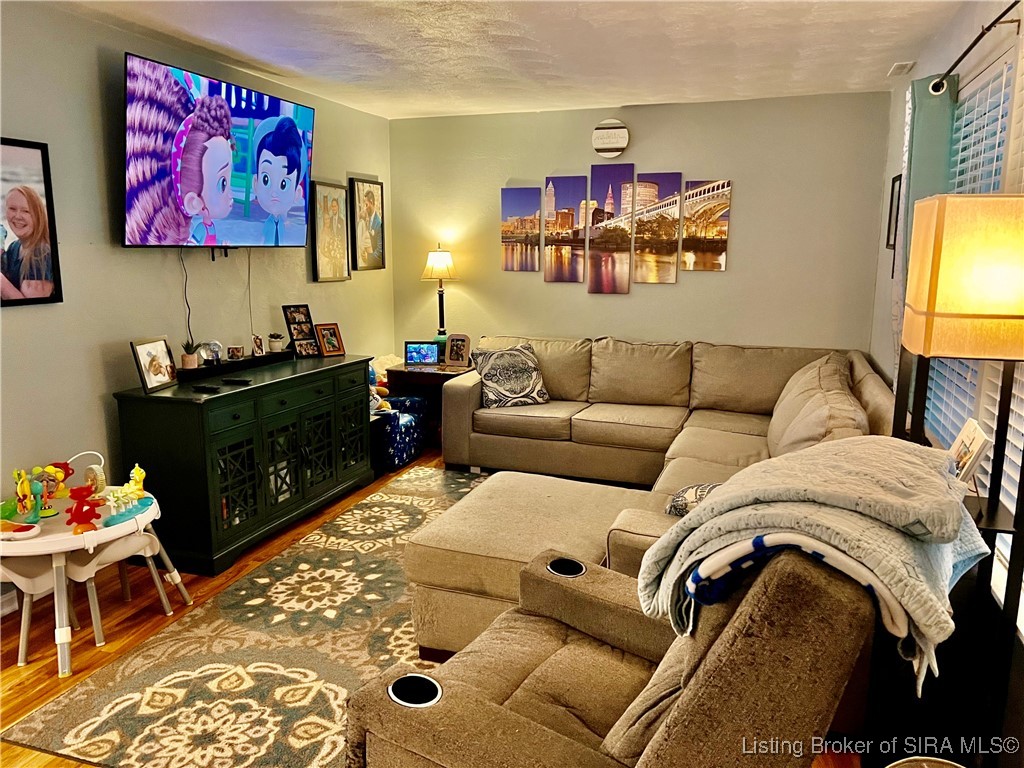 1568 North Luther Road Georgetown, IN 47122 - Photo 11 of 26 Spacious Living Room