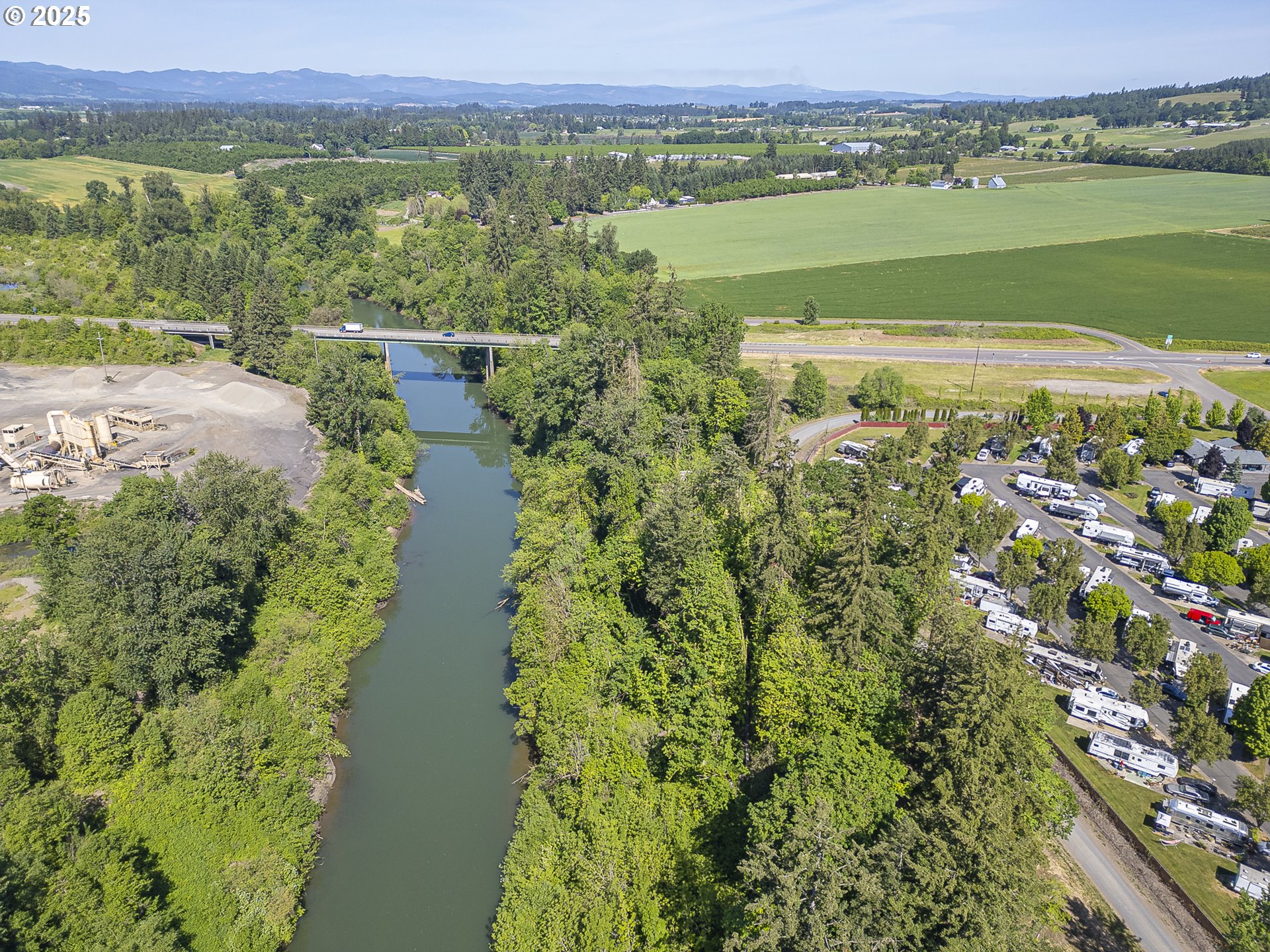 16190 Southeast Kreder Road Dayton, OR 97114 - Photo 11 of 12 a view of a lake with a mountain